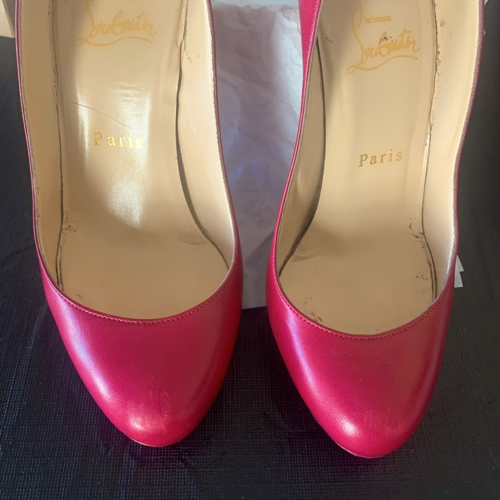 Christian Louboutin FiFi 100m patent heels. Size 36.5